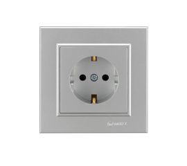 Розетка штепсельная